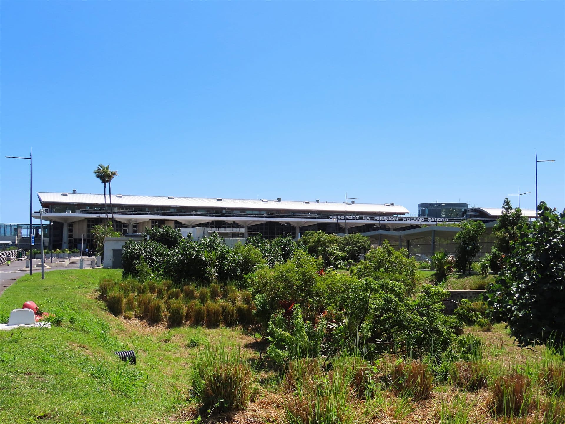 Aéroport Roland Garros de La Réunion vu du ciel